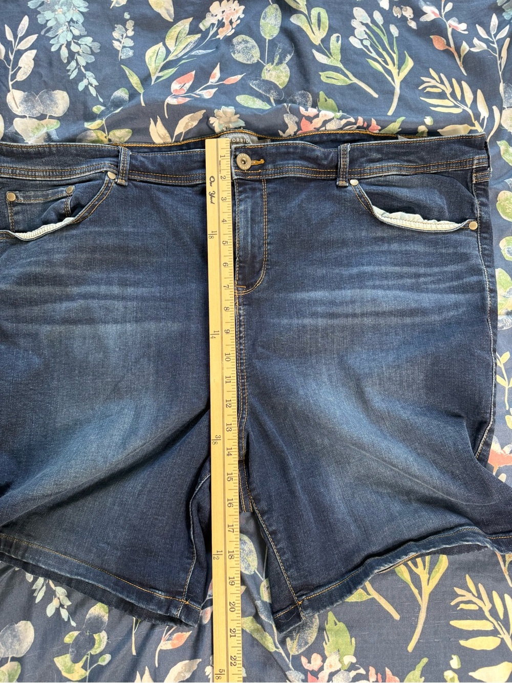 Torrid Dark Wash Bermuda Shorts Plus Size 26W - Picture 6 of 7